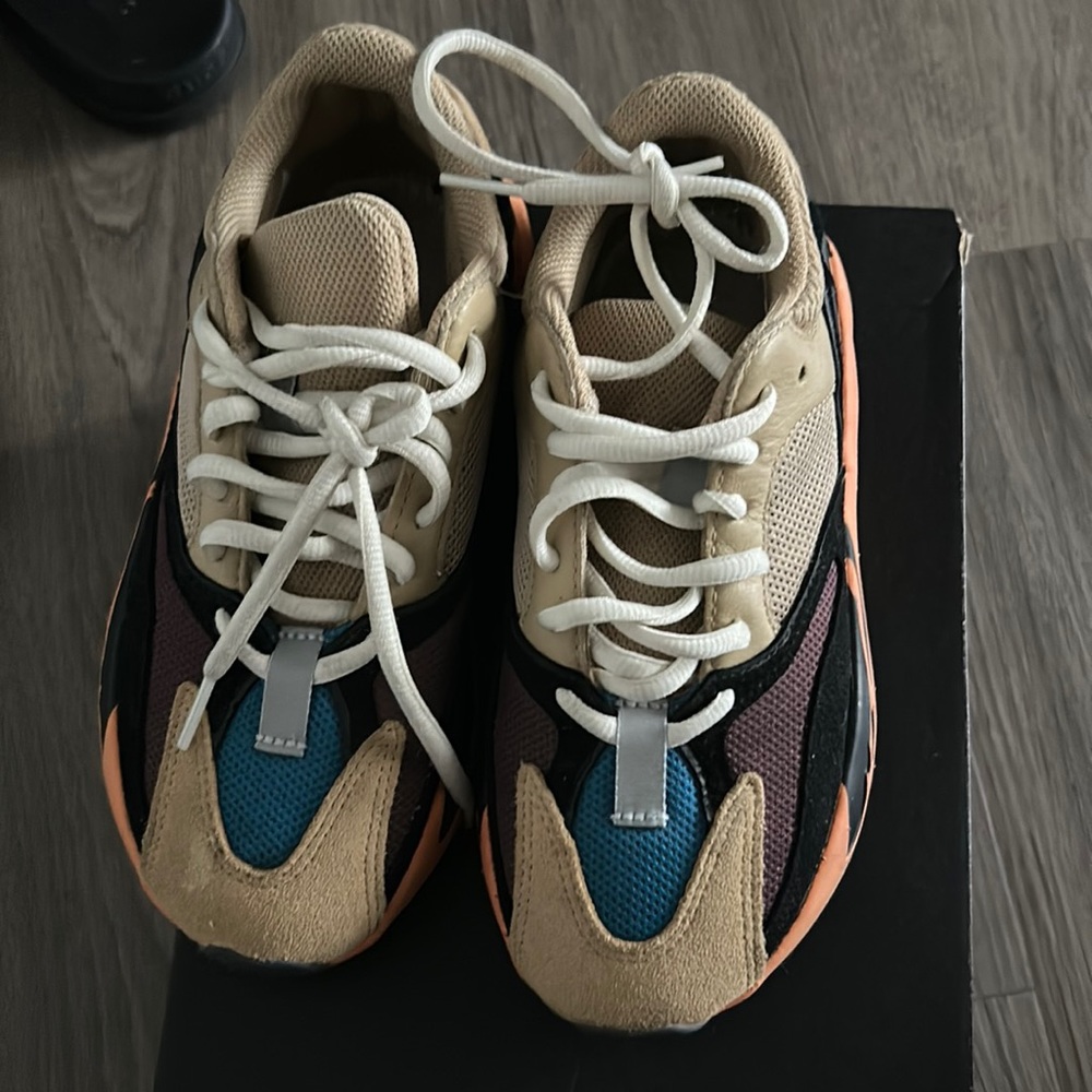 Yeezys good condition